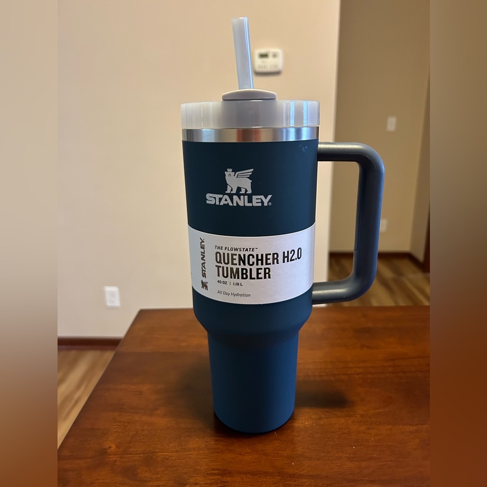 Stanley 40 oz tumbler